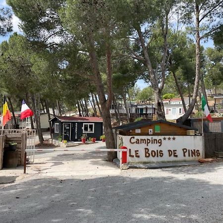 Camping Le Bois De Pins Salses-le-Chateau Kültér fotó