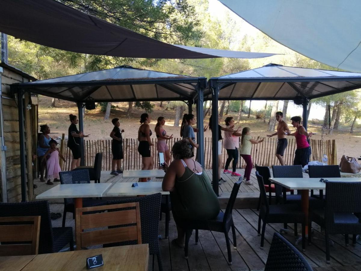 Camping Le Bois De Pins Salses-le-Chateau Kültér fotó