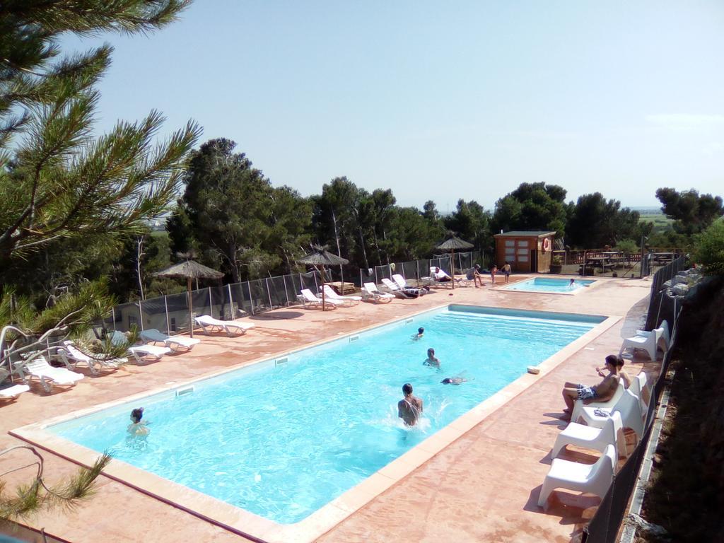 Camping Le Bois De Pins Salses-le-Chateau Kültér fotó
