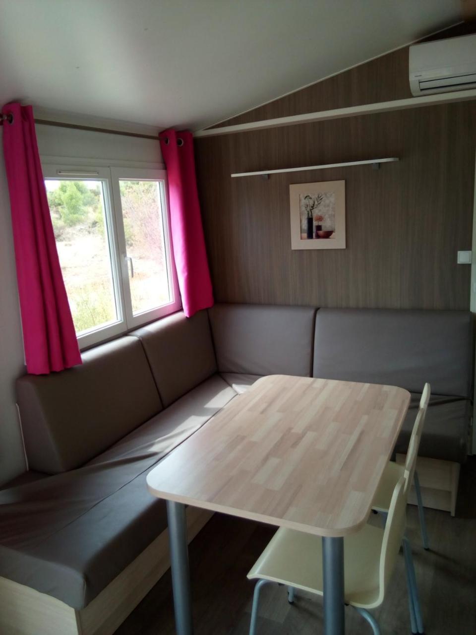 Camping Le Bois De Pins Salses-le-Chateau Kültér fotó